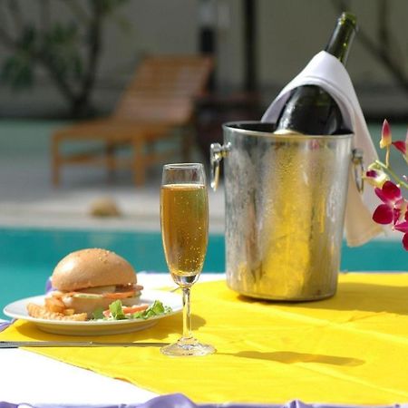 יאנגון Yuzana Garden Hotel מראה חיצוני תמונה