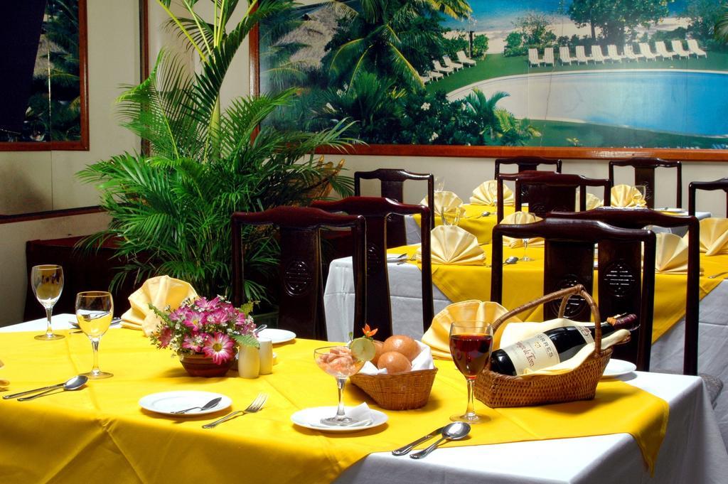 יאנגון Yuzana Garden Hotel מראה חיצוני תמונה