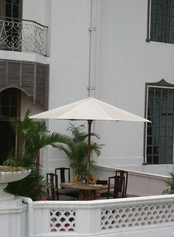 יאנגון Yuzana Garden Hotel מראה חיצוני תמונה